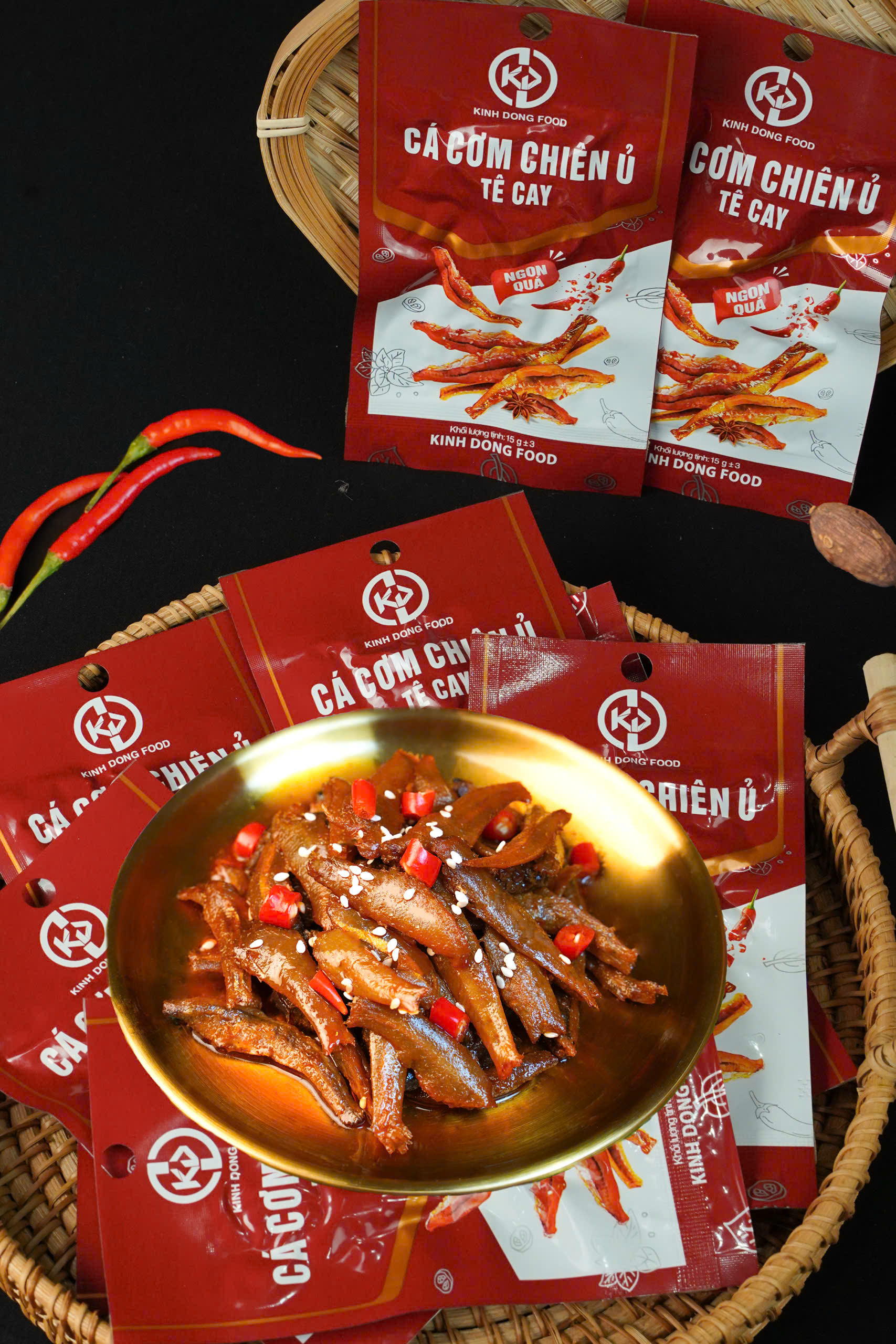 Cá cơm chiên ủ vị tê cay